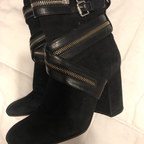 Vince Camuto bootie - Picture 5 of 7